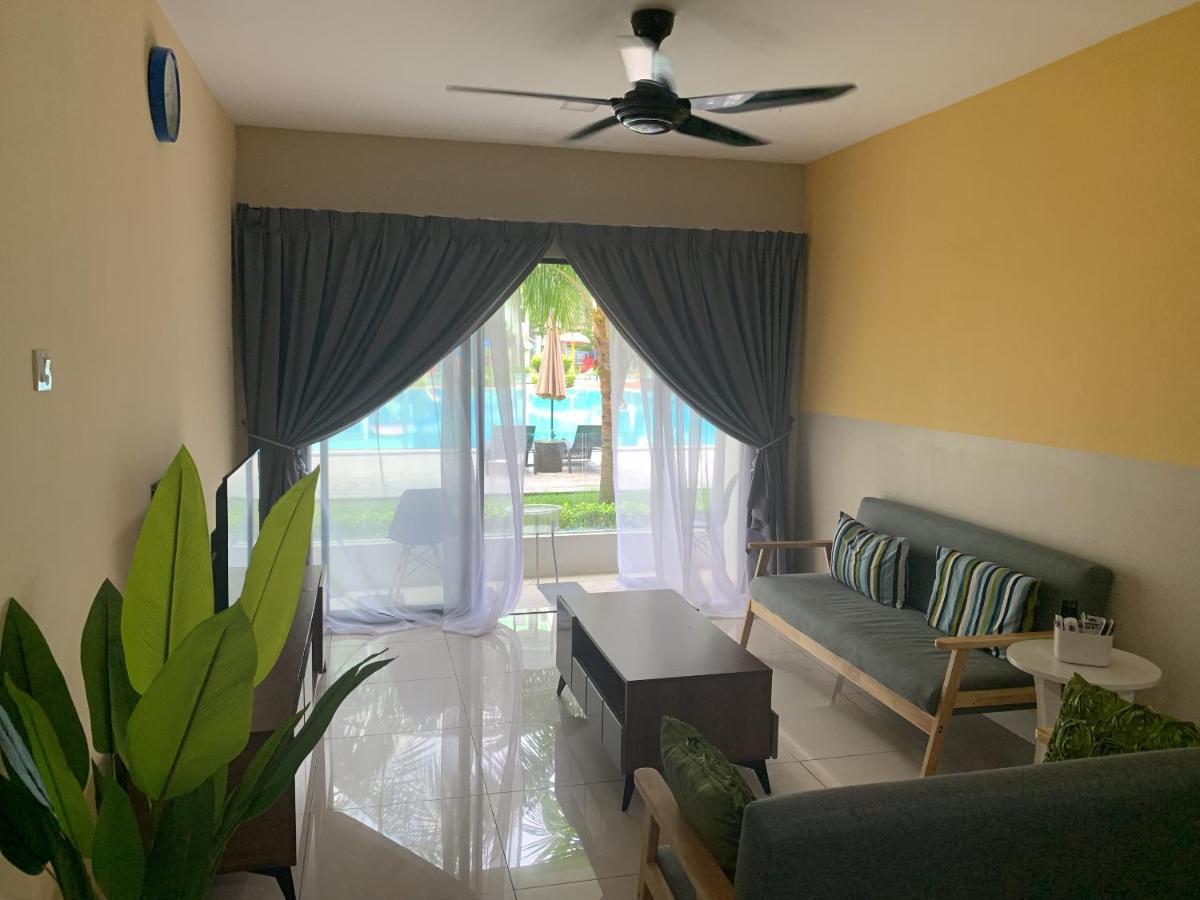 Waterpark Pool View Apartment